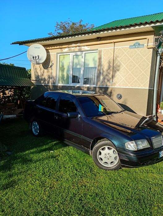 Мерс 180с в 202 кузові