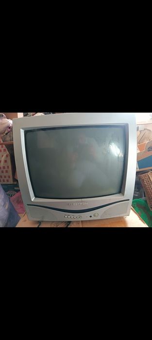 Продам телевізор бу на запчастини