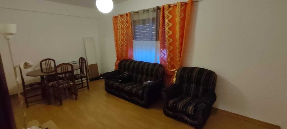 Arrenda-se apartamento T1 – Odivelas - Arroja (Jardim do Sol)