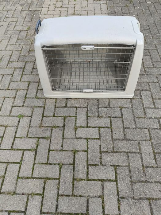 Sprzedam transporter dla zwierząt.