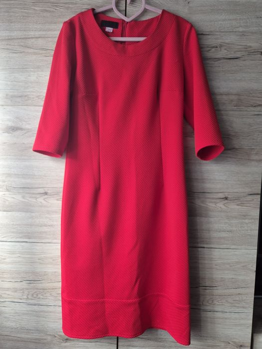 Sukienka czerwona L