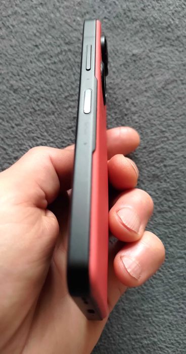 Смартфон ASUS ZenFone 9 (8/256GB)