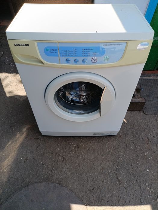 Продам стиральную машинку Samsung
