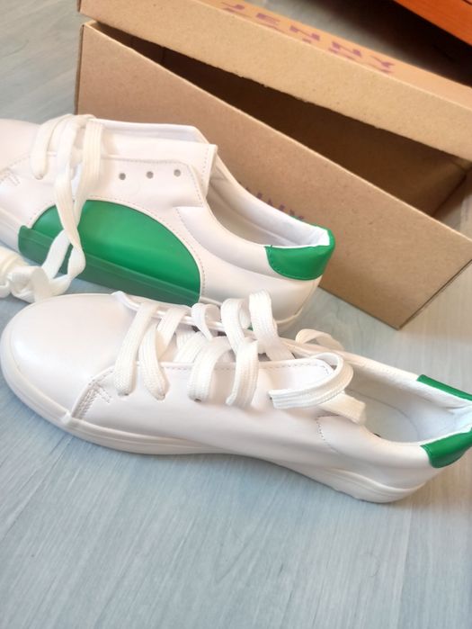 Buty damskie Nowe 38