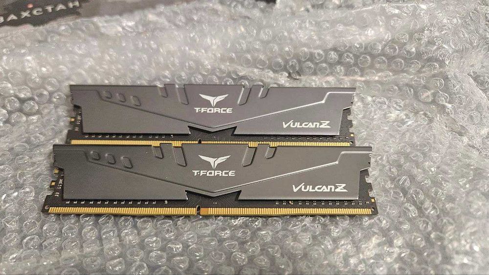 Ігрова пам'ять DDR4 16GB (2x8) Team T-Force Vulcan Z 3200 MHz CL16