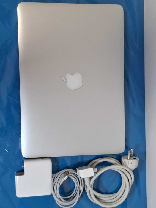 MacBook Pro Ecrã Retina 13,3" Intel Core i5 a 2,6Ghz | macOS Sonoma 14.8.5 | 8 Gig RAM DDR 4 | Rigosomente NOVO