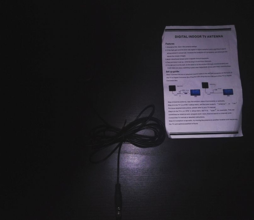 Antena interior TDT televisão digital terrestre. Nova