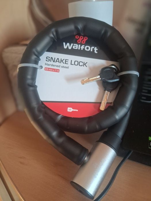 Solidne zapięcie do roweru Walfort w kolorze czarnym i niebieskim