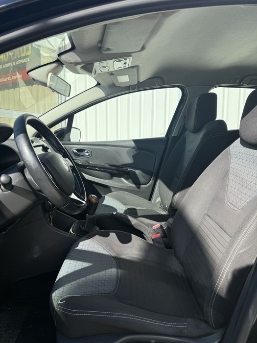Renault Clio Sports Tourer