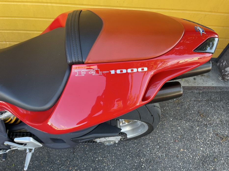 Mv agusta F4 1000 1+1