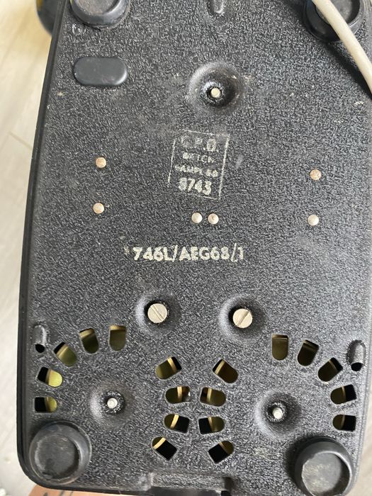 Telefon stacjonarny  w stylu retro