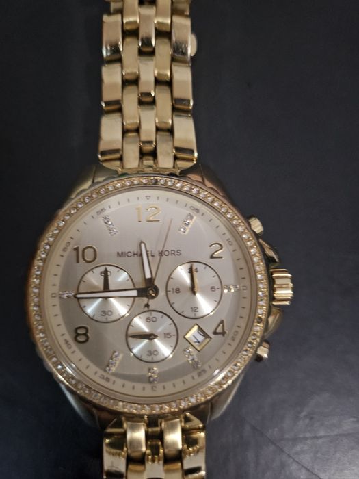 Relógio dourado Michael Kors