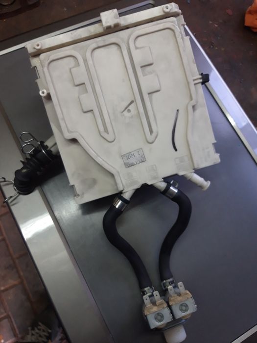 Dozownik z elektrozaworem do pralki Samsung