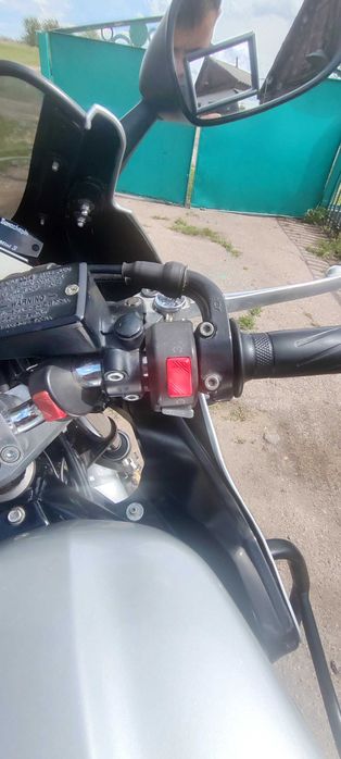 Продажам Yamaha FZ 400