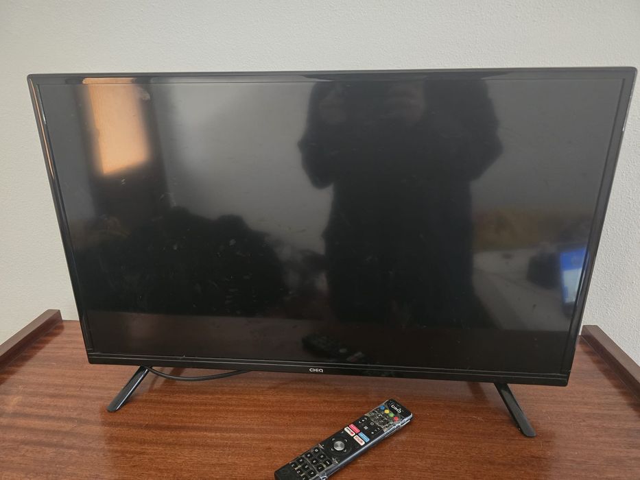 CHiQ 32-inch Smart TV444325527175178240