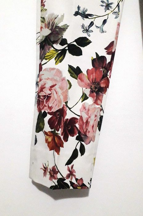 Calças chino padrão floral Zara Tam 36 Novas c/ etiqueta