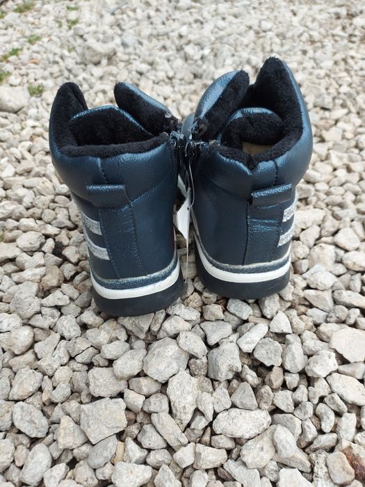 Зимові чобітки для дівчат