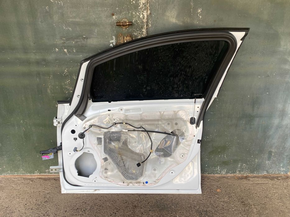 Двері Opel Astra J