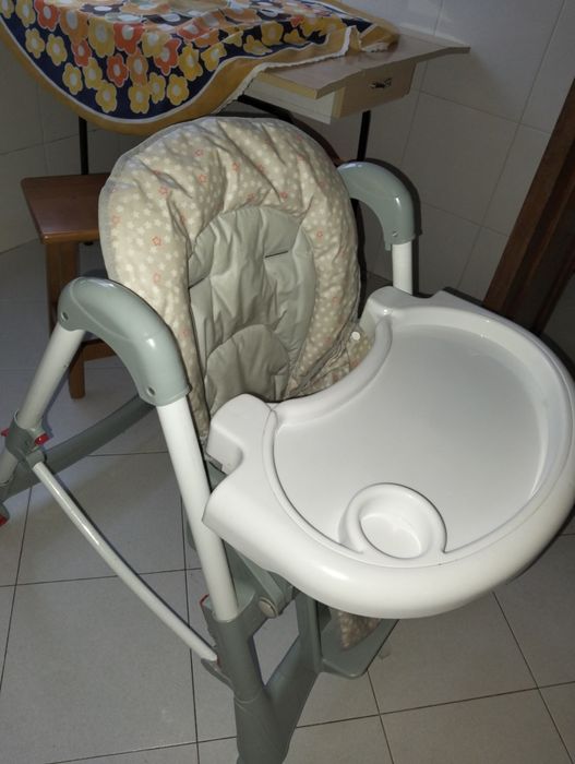 Cadeira de refeição