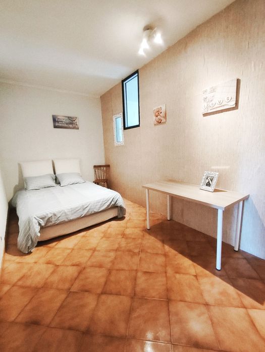 Quarto muito grande 400€