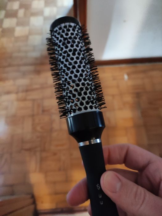 Secador de viagem + escova profissional