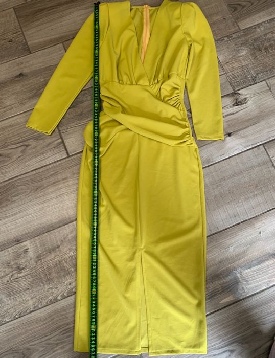 Vestido Midi Amarelo Lima com Draping | Novo sem etiquetas