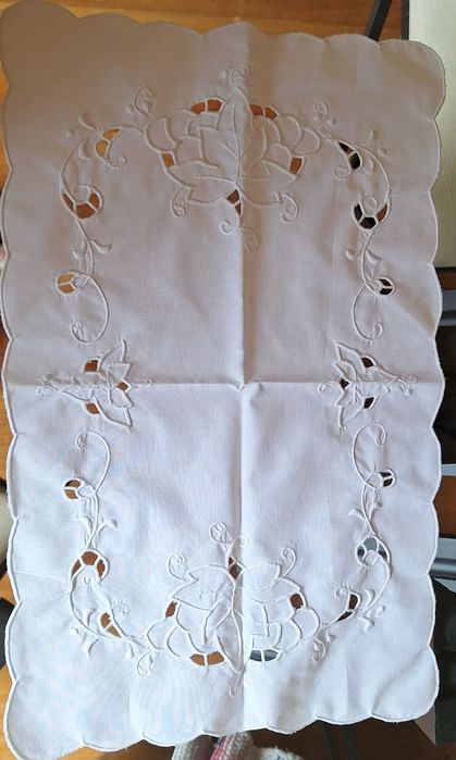 Pano tabuleiro naperon bordado