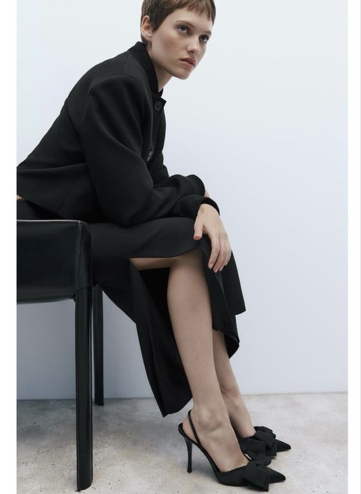 Чорні туфлі зара з бантом