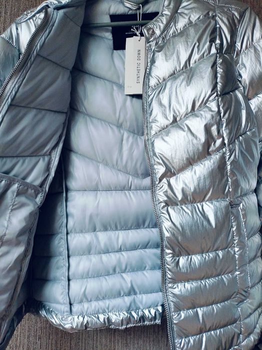 Продам  курточку