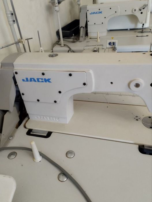 Продам швейные машинки!!