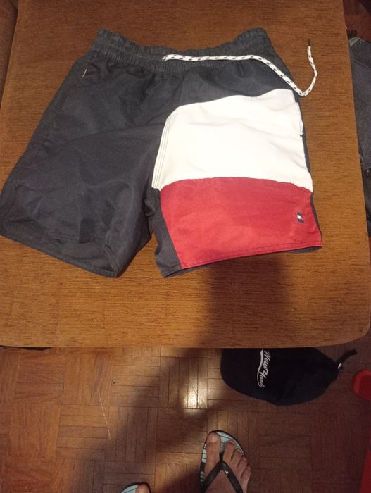 Bermuda Tommy Hilfiger praia
