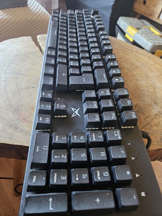 Teclado Mecanico RGB