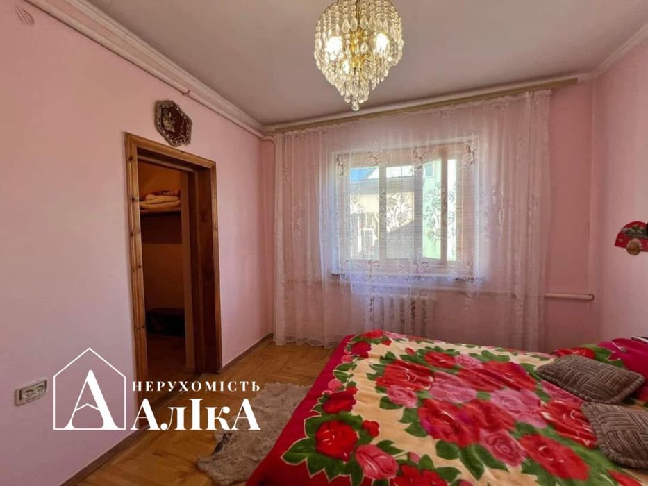 Продам великий будинок в хорошій локації
