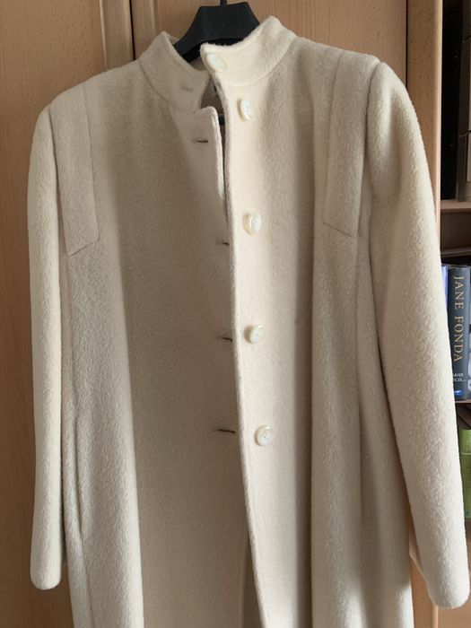Płaszcz wełna 100% oryginalny kremowy długi