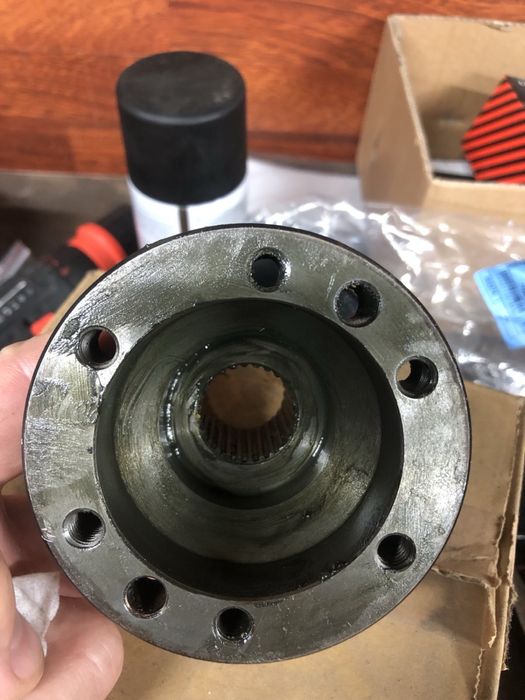 Фланець переднього редуктора