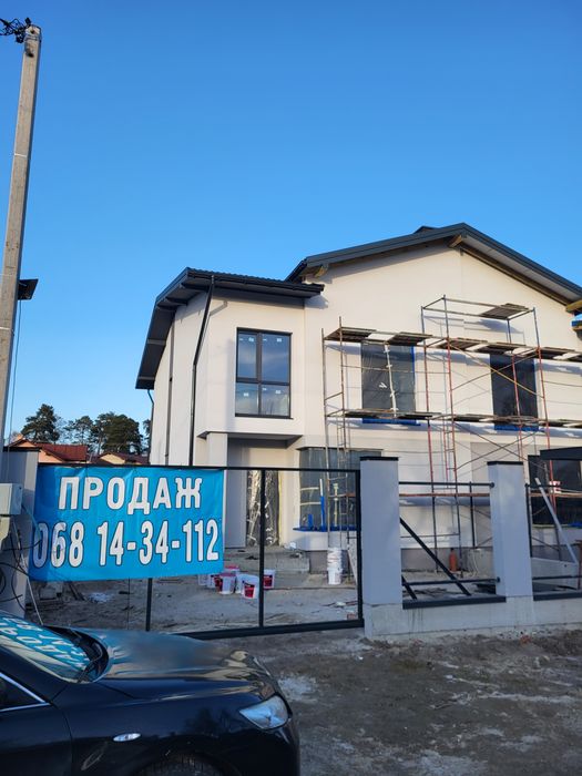 Продаж котеджів смт.Брюховичі