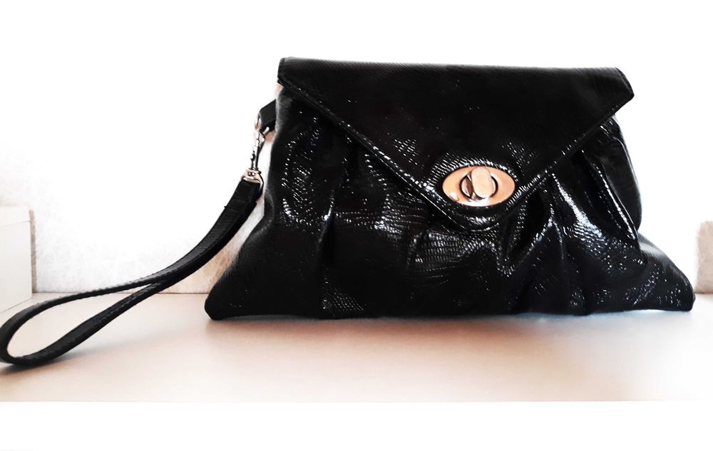 Torebka czarna Pieces