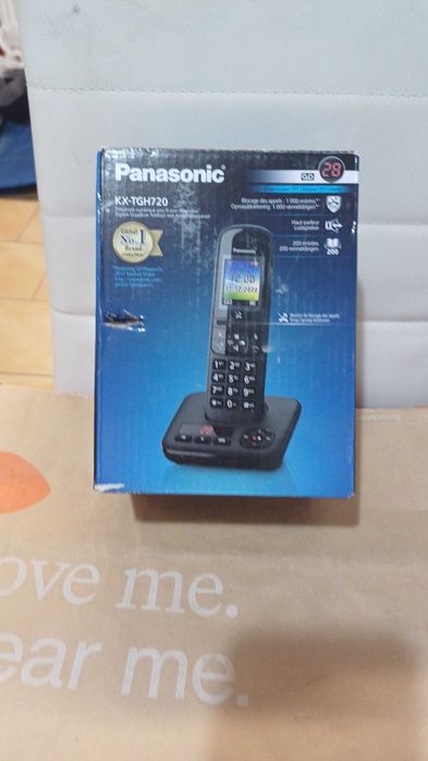 Telefon bezprzewodowy Panasonic TGH720.