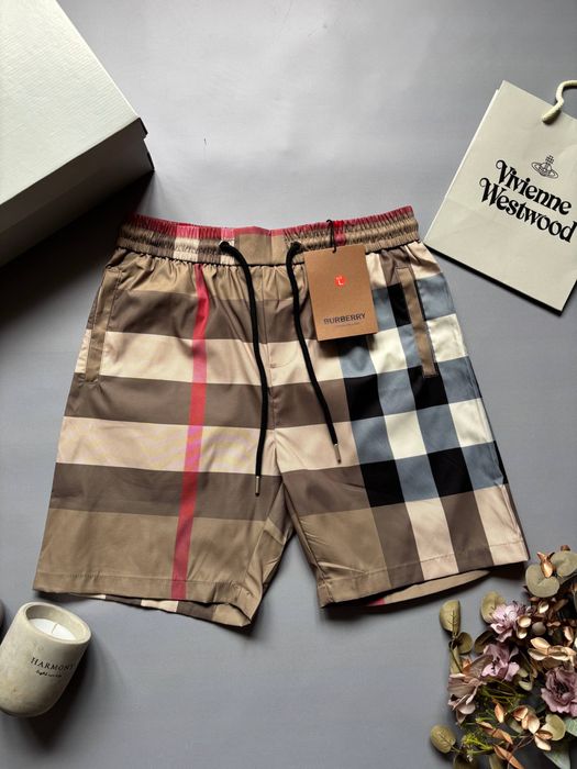 Шорти burberry..