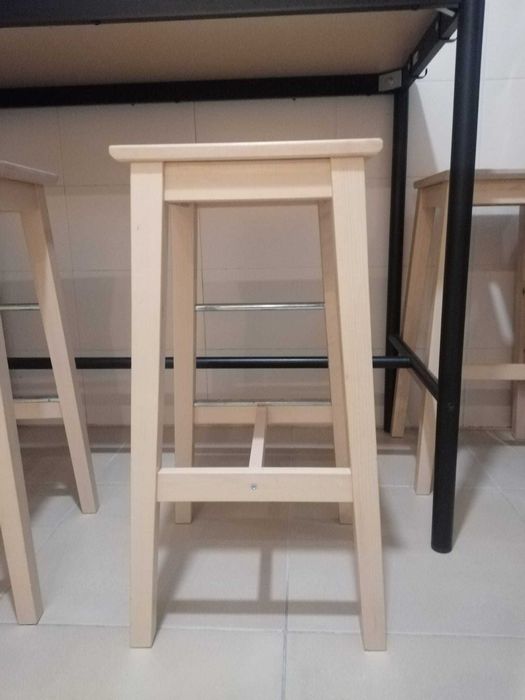 Mesa e Bancos altos Cozinha