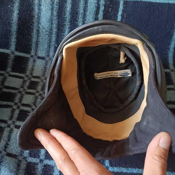 Kask Orzeszek z epoki PRL
