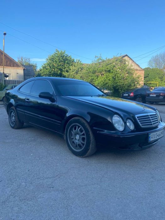 Mercedes-Benz CLK 230