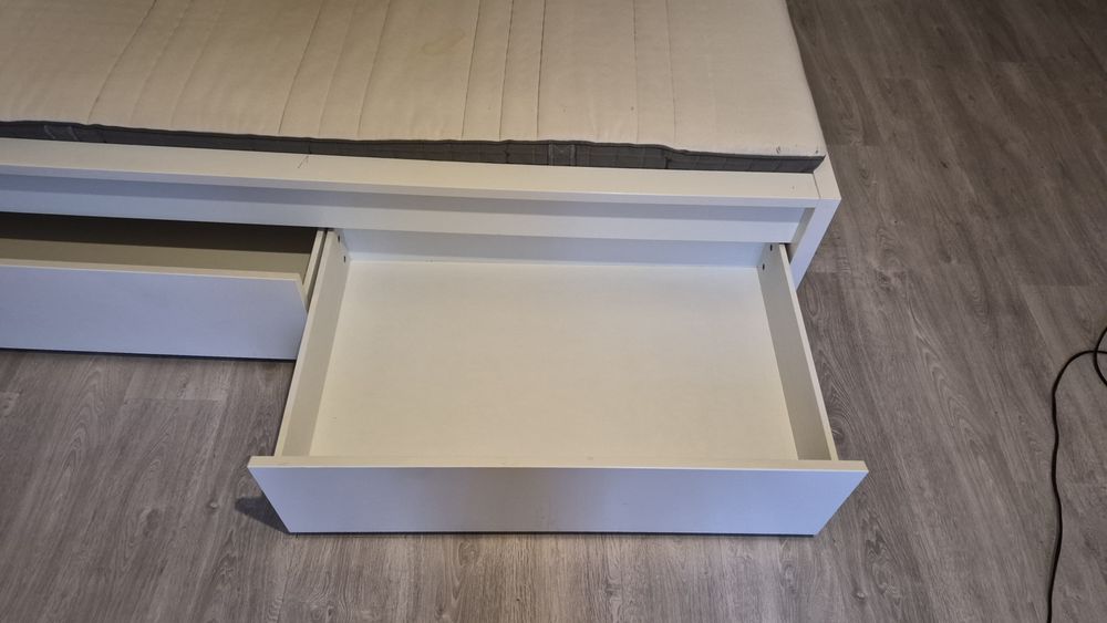 Łóżko ikea Malm 140x190