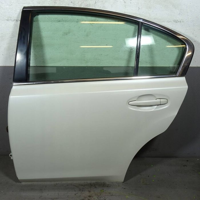 Дверь Subaru Legacy 2014
