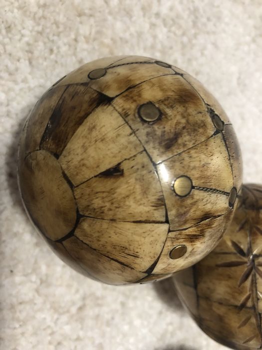 Conjunto de 4 bolas em madreperola e madeira para decoracao