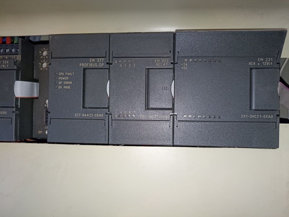Rozdzielnia z modułami Siemens CPU 222, 224 EM222, 231, 277