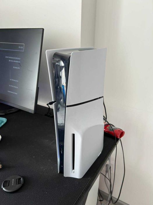 PlayStation 5 Slim 1TB з дисководом — ідеальний стан