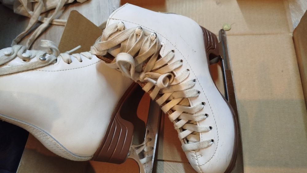 Łyżwy figurowe Jackson