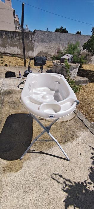 Banheira de Bebé Ergonómica Jané com Suporte/Tripé Dobrável