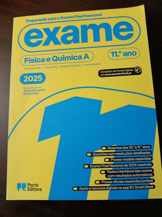 Livros escolares de vários anos